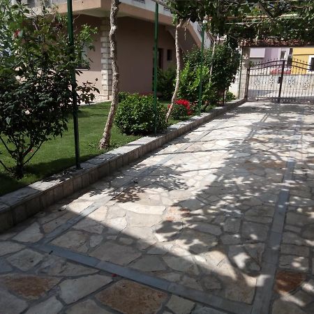 Apartments Leo تريبينيي المظهر الخارجي الصورة